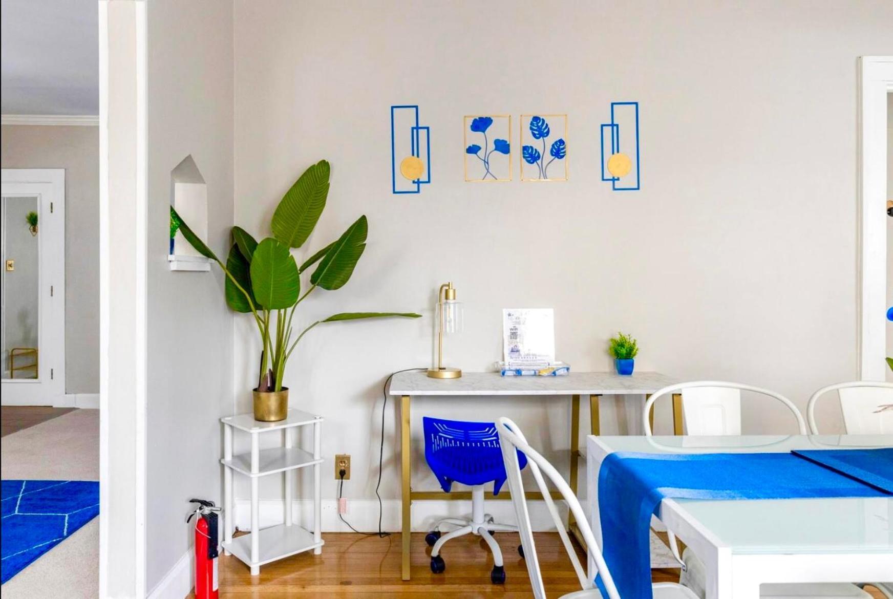 The Sapphire Haven - Your Old Brooklyn Oasis Awaits Families, Couples, Business Travelers Near Downtown With Parking, 300 Mb Wifi & Self Check-In Кливланд Екстериор снимка