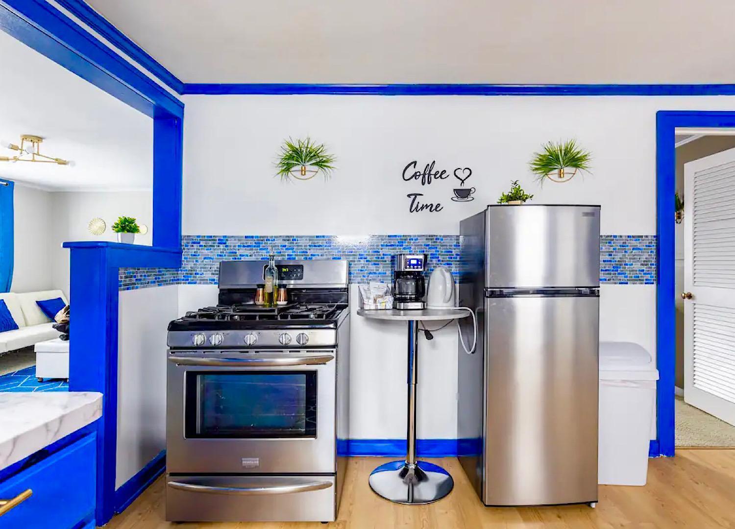 The Sapphire Haven - Your Old Brooklyn Oasis Awaits Families, Couples, Business Travelers Near Downtown With Parking, 300 Mb Wifi & Self Check-In Кливланд Екстериор снимка