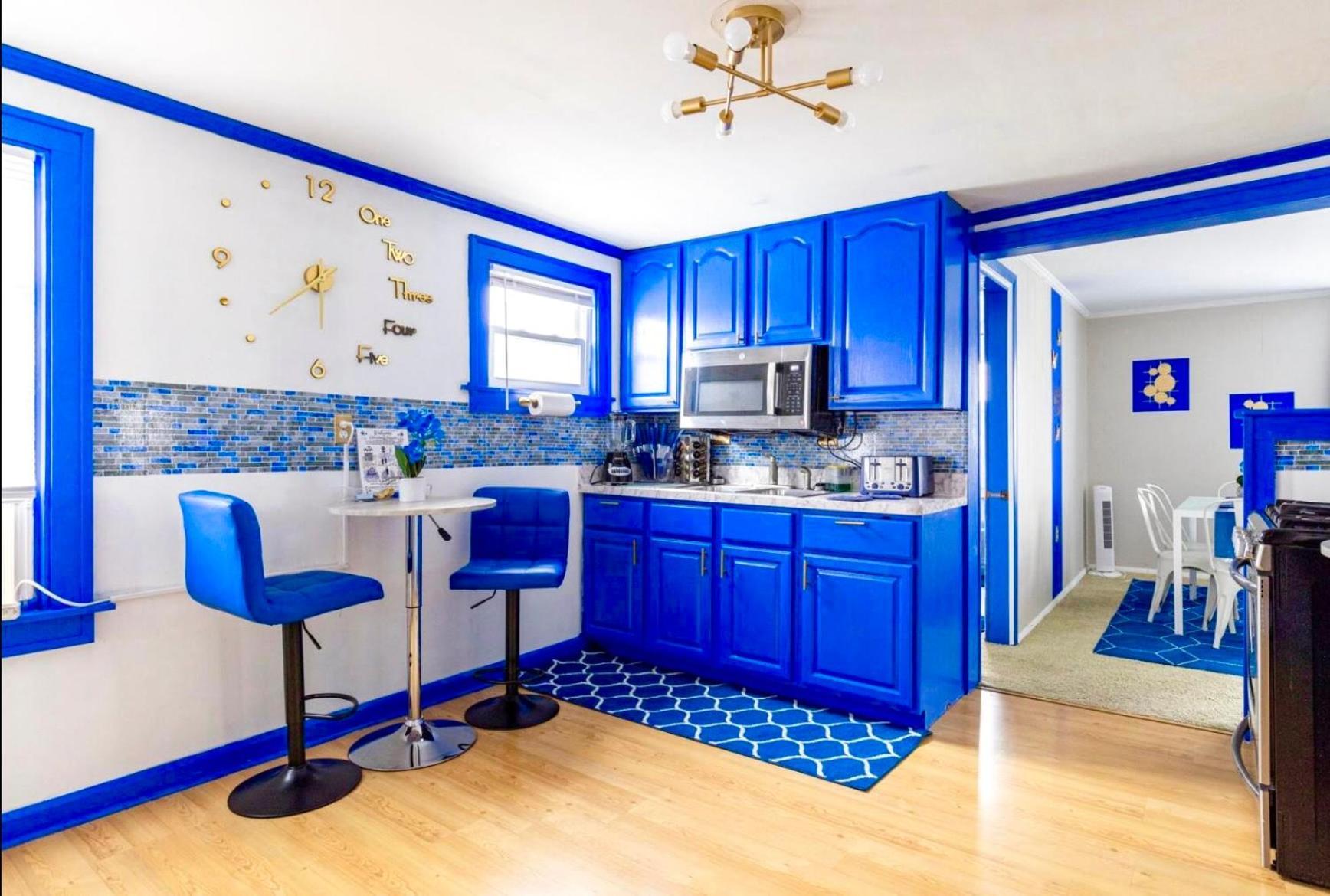 The Sapphire Haven - Your Old Brooklyn Oasis Awaits Families, Couples, Business Travelers Near Downtown With Parking, 300 Mb Wifi & Self Check-In Кливланд Екстериор снимка