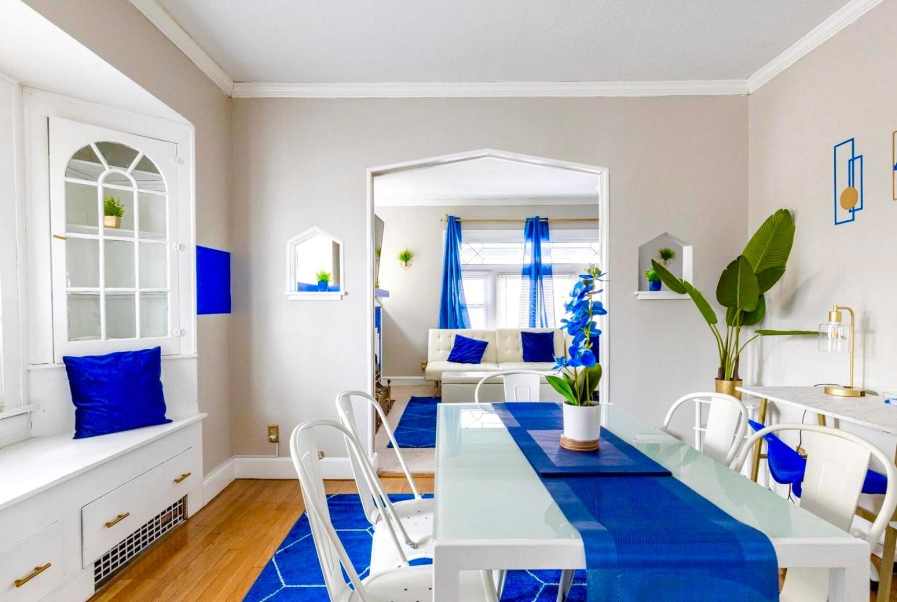 The Sapphire Haven - Your Old Brooklyn Oasis Awaits Families, Couples, Business Travelers Near Downtown With Parking, 300 Mb Wifi & Self Check-In Кливланд Екстериор снимка