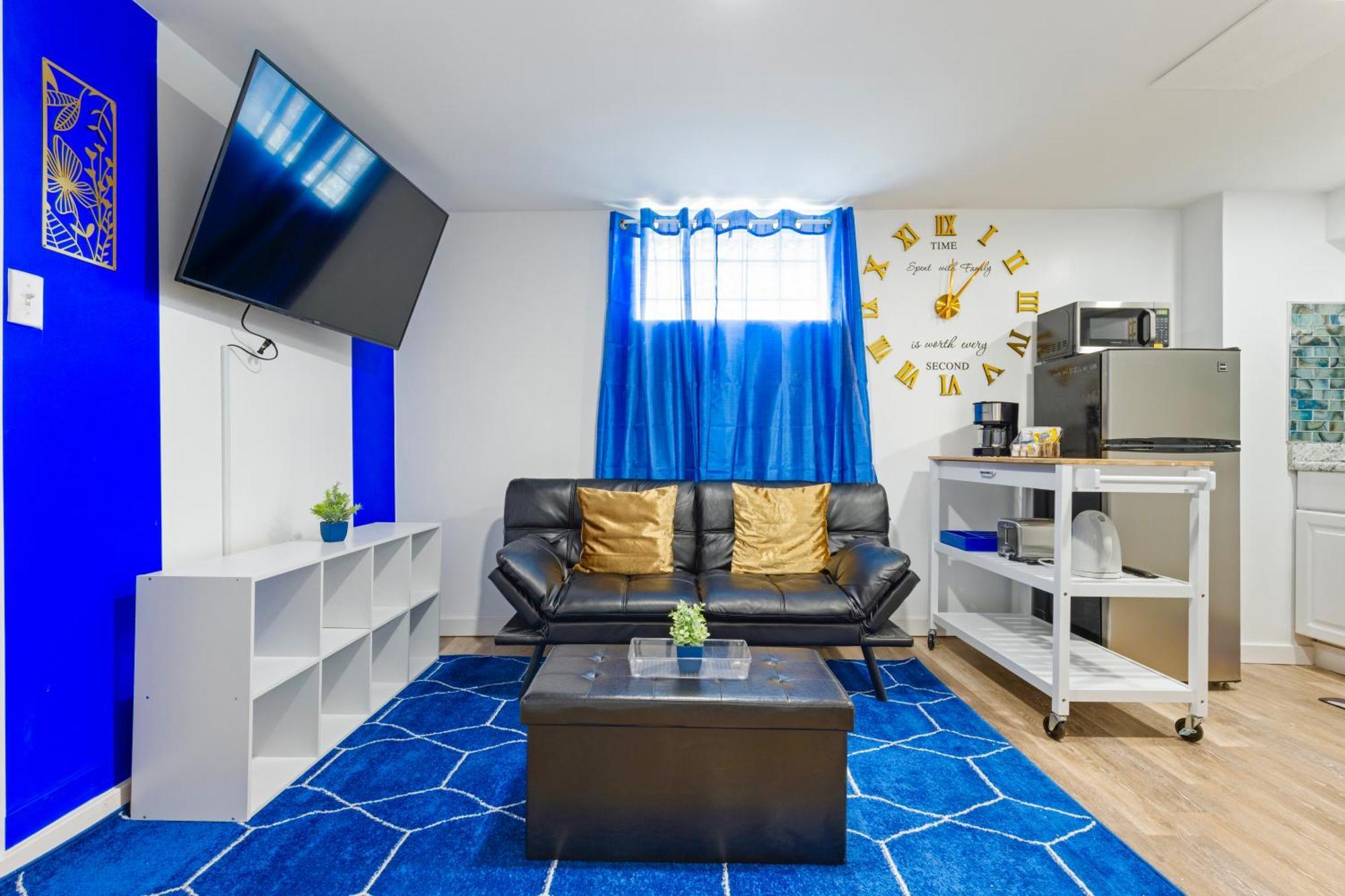 The Sapphire Haven - Your Old Brooklyn Oasis Awaits Families, Couples, Business Travelers Near Downtown With Parking, 300 Mb Wifi & Self Check-In Кливланд Екстериор снимка