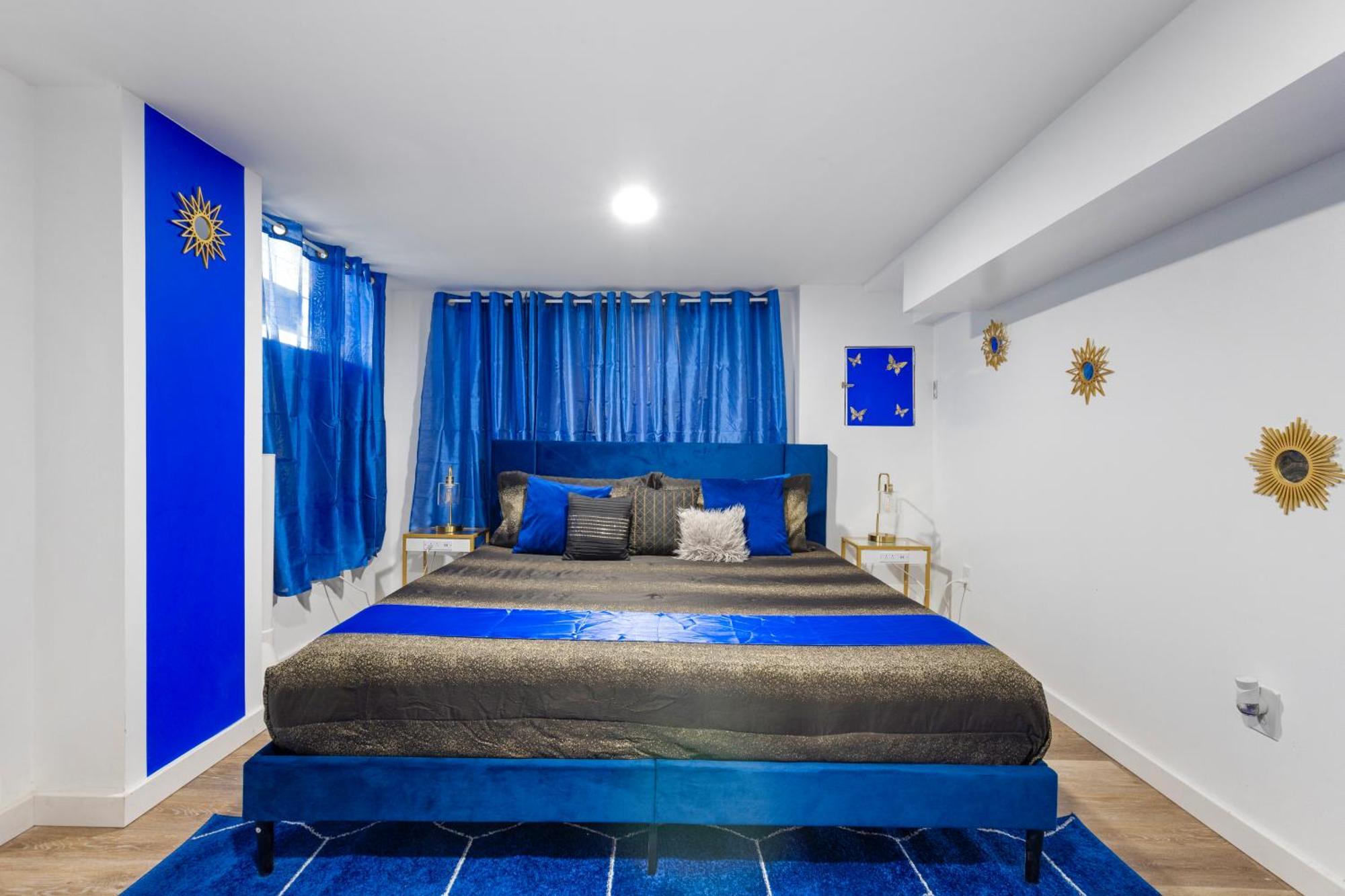 The Sapphire Haven - Your Old Brooklyn Oasis Awaits Families, Couples, Business Travelers Near Downtown With Parking, 300 Mb Wifi & Self Check-In Кливланд Екстериор снимка